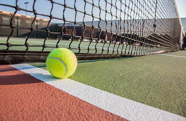 Construction d'un court de tennis à cannes