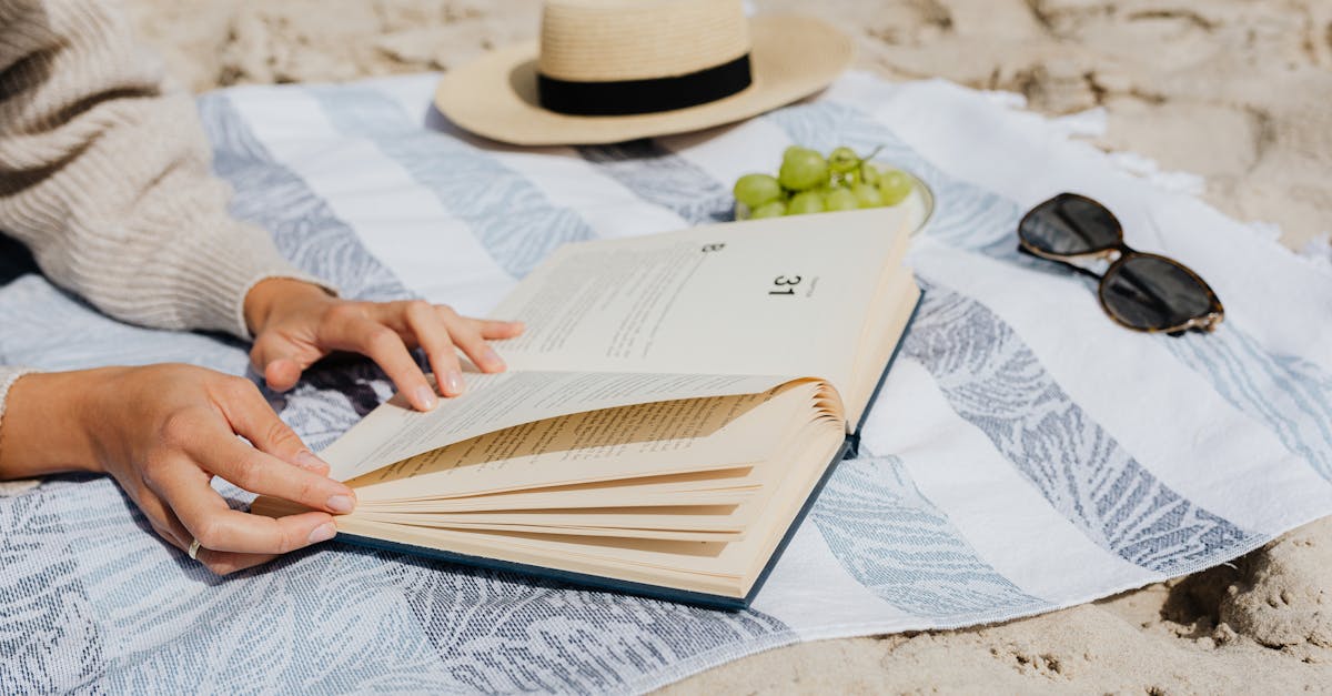 découvrez notre sélection de serviettes de plage qui allient confort et style. parfaites pour vos journées ensoleillées, elles sont douces, absorbantes et faciles à transporter. profitez de votre été avec nos modèles colorés et tendance.