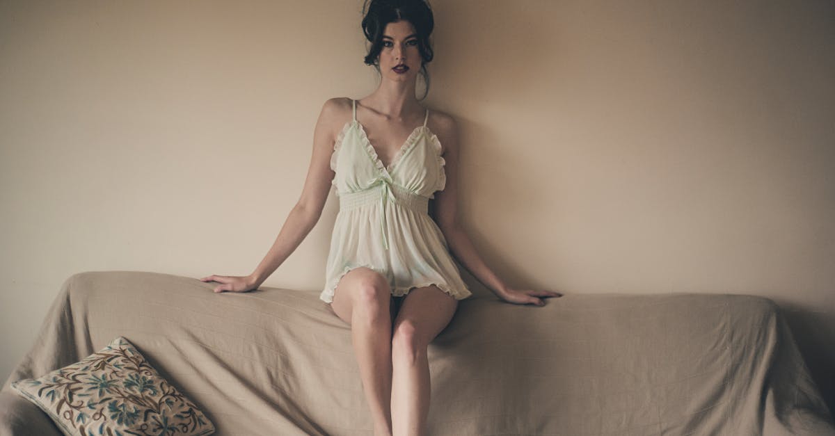 découvrez une large sélection de lingerie élégante et confortable pour toutes les occasions. styles raffinés, matières de qualité et nouveautés tendance pour sublimer votre silhouette.