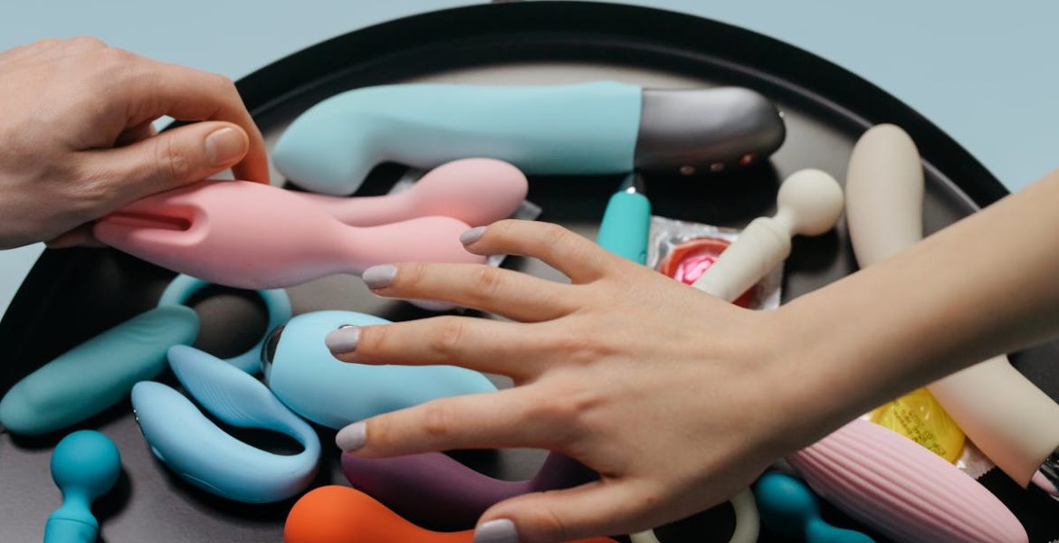 découvrez notre sélection de sex toys pour adultes : produits discrets, sécurisés et innovants pour tous les plaisirs et envies. profitez d'une expérience intime unique, seul·e ou à deux.