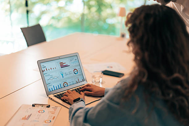 pour une identité visuelle Lyon, le choix des couleurs doit s’accorder avec votre secteur d’activité tout en reflétant vos valeurs.